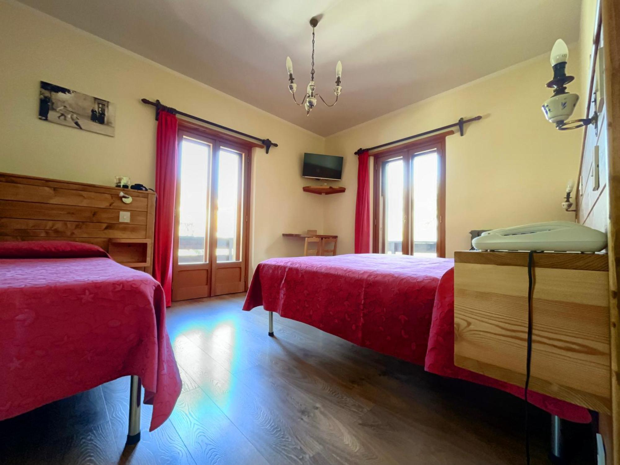 Hotel Garni Mille Pini Scanno Ngoại thất bức ảnh