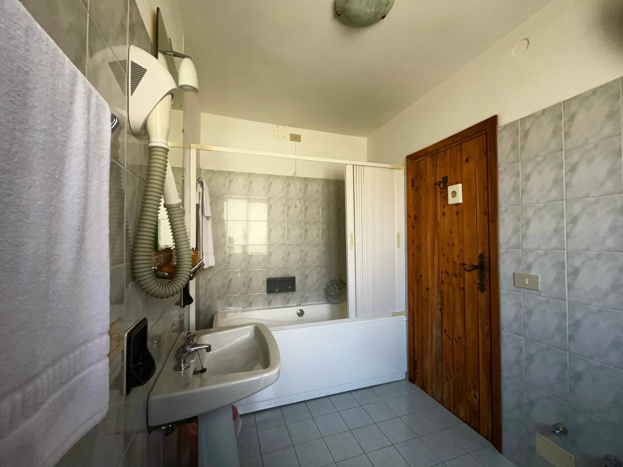 Hotel Garni Mille Pini Scanno Ngoại thất bức ảnh